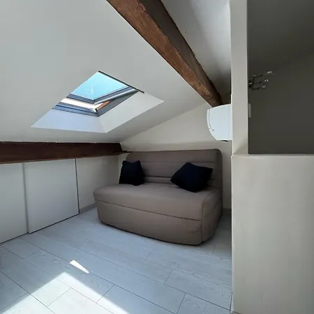 Appartamento Maison De En Centre-ville Avec Terrasse Et Parking *